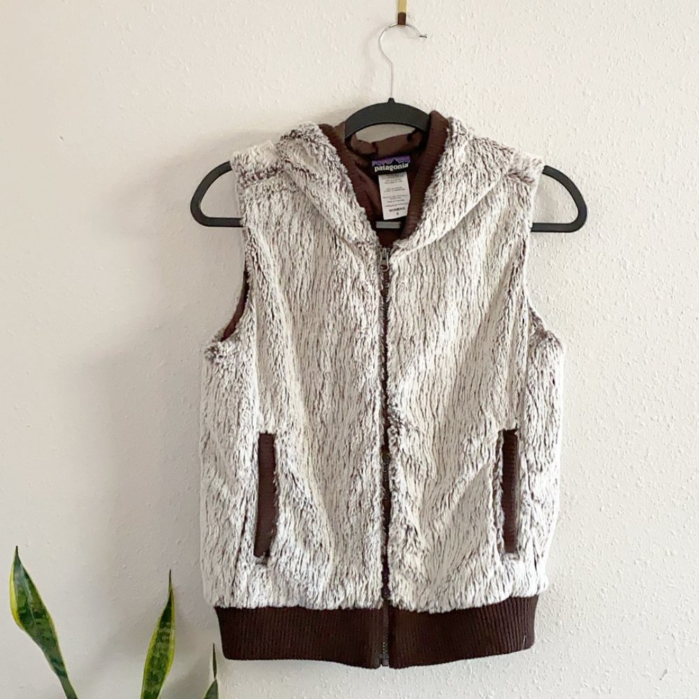 Patagonia Conejo Faux Fur Hoodie Fleece Vest Brown